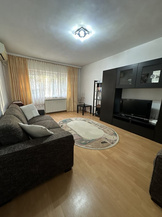 Aviatiei-Metrou Aurel Vlaicu centrala proprie, loc parcare 